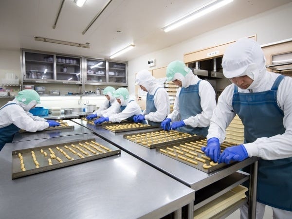 洋菓子製造スタッフ：クッキー缶など贈答用焼菓子の製造