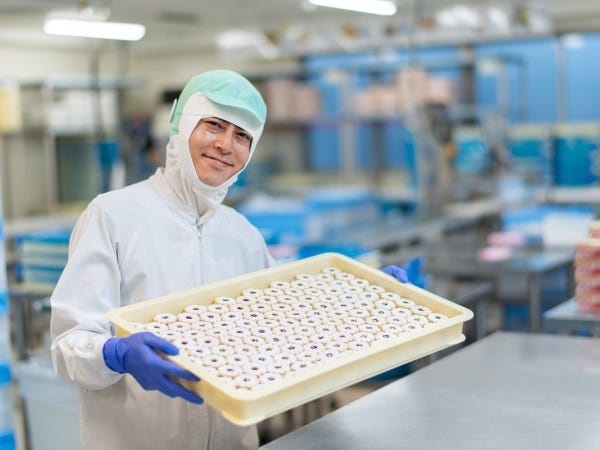 洋菓子製造スタッフ：クッキー缶など贈答用焼菓子の製造