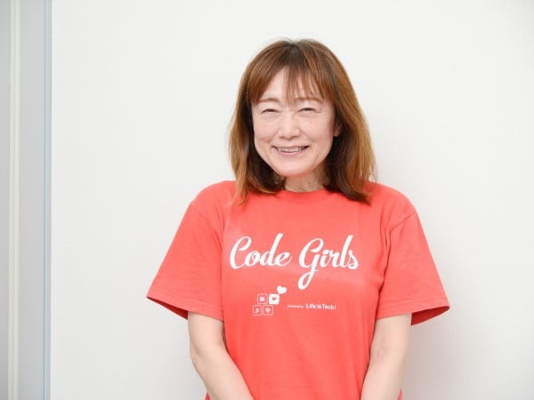 趣味が“旅行”の小林さん。希望が通りやすいシフト制が嬉しいとの事！あなたのプライベートと大切にしながら働ける環境です。