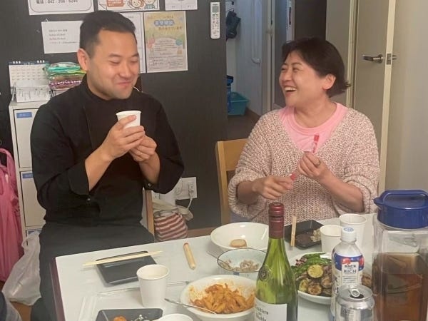 年齢や経験よりも、想いや人柄を大切にした採用をしたいと考えています。興味を持っていただきましたら、まず一度、お会いできたら嬉しいです。