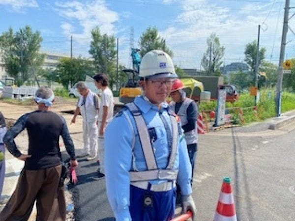 交通誘導警備スタッフ募集！未経験者歓迎、充実の研修制度