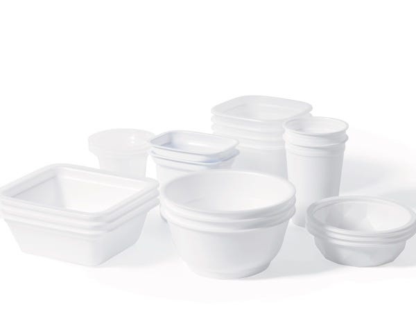 即席麺、ヨーグルトなど様々な商品に使われている当社の製品たちです。