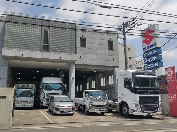 ボルボから国内の全トラックメーカーまで！トラックに関わることを何でもやっています！