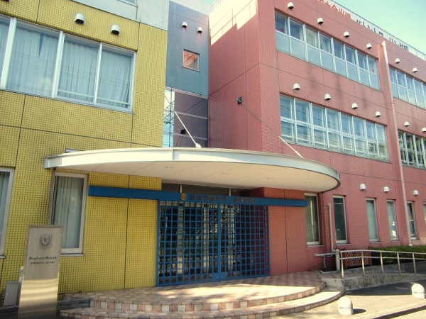 駅チカ高校の清掃スタッフ募集！未経験者歓迎