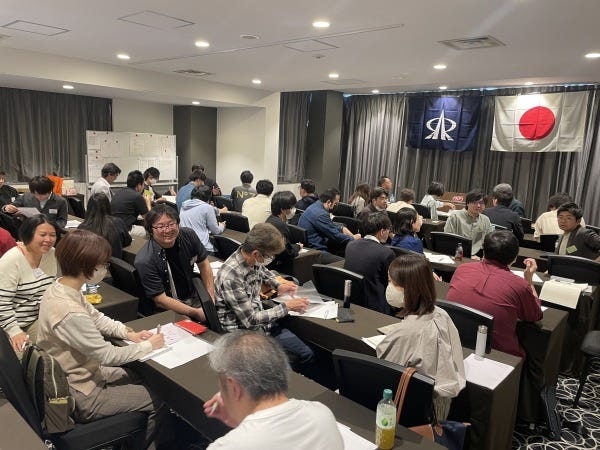 年に1回の経営計画発表会の様子。全社員が一同に集まります！