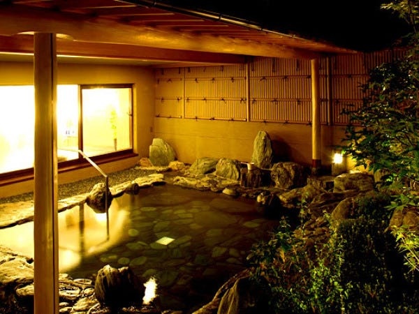 ホテルレストラン調理スタッフ（副料理長候補）募集