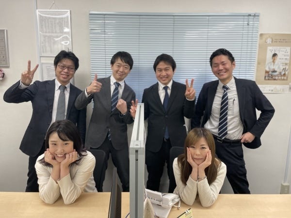 みんな仲良く楽しく仕事をしてます♪