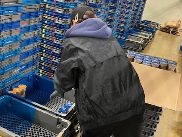 倉庫内（土日祝手当あり・動くのが好きな方歓迎）