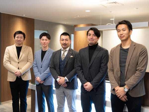 各領域のエキスパートが集まっており、プロジェクト毎にその領域のノウハウを学ぶことができます。