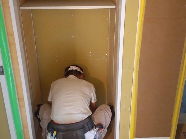 未経験歓迎！マンション・戸建リフォーム大工工事スタッフ