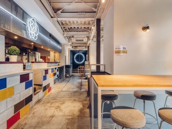 ホステルのフロントスタッフ・おしゃれホステルの運営スタッフ（学歴不問・未経験OK）