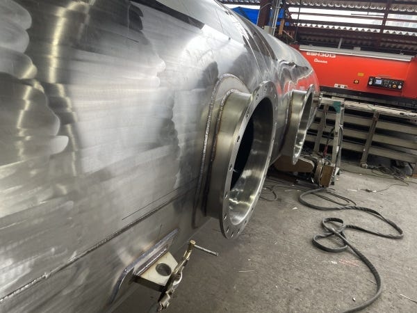 未経験歓迎！製缶スタッフ募集｜タンクローリーなどの製造