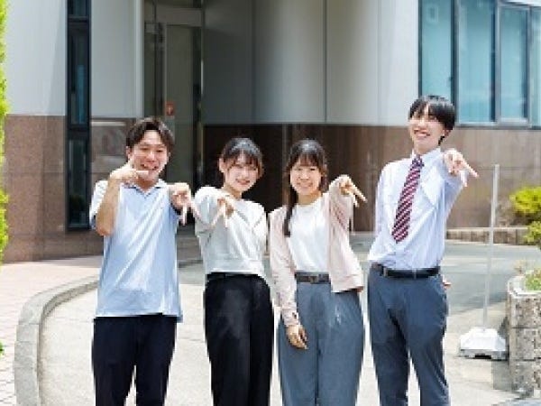 同年代が集まっているため、年次に関係なく仲が良い点が魅力。仕事終わりに飲みにいったり、休日には野球をしたりと、社員同士の交流は盛んです！