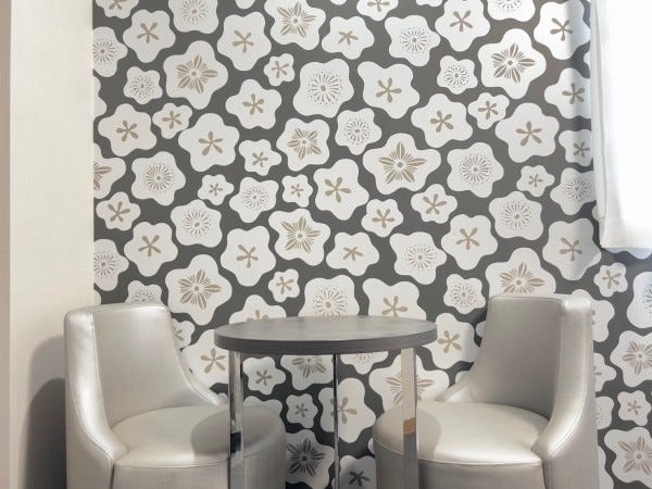 非日常的な空間でお客様をおもてなしいたします。