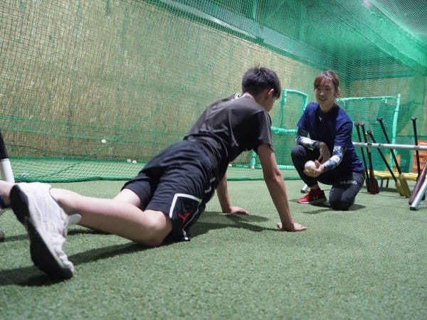 【トレーニング指導風景】野球技術向上に必要なトレーニングを指導していただきます。