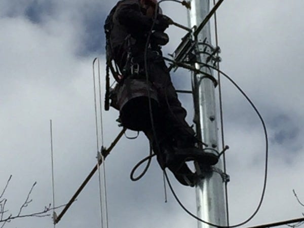 防災無線の点検も行っています。社会的意義のあるシゴトです。