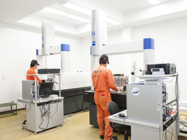 レーシングカー・航空宇宙部品の品質検査スタッフ（未経験可）