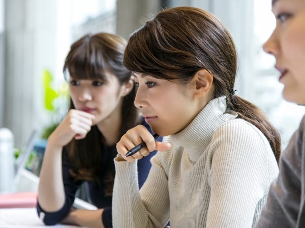 マーケティングアナリスト/営業｜データ分析と顧客課題解決に貢献