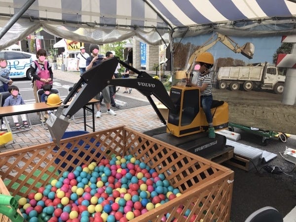 大人気キッツショベルの運営風景