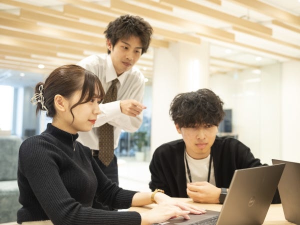 「当社では売上拡大に伴い共に働くメンバーを募集しております！」