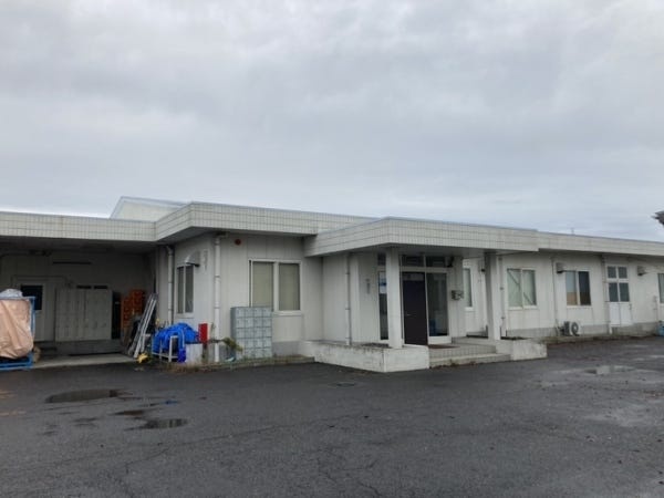 実際に作業頂く工場の外観です