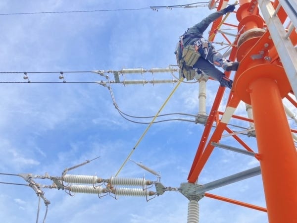 設備の点検、維持管理を通じて生活基盤の電気を維持