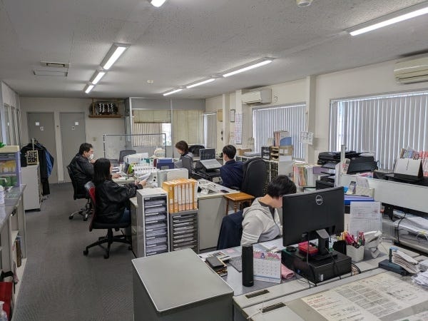 未経験歓迎！工業用塗料のルート営業職｜安定基盤で成長をサポート