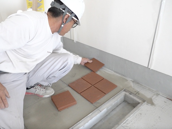 商業施設内装工事スタッフ（左官・石工事など）