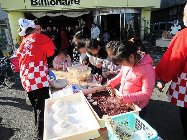 ともに仕事をする上で、お互いの信頼や絆を深めるべく、定期的に社員同士の交流の場も設けています（参加自由）