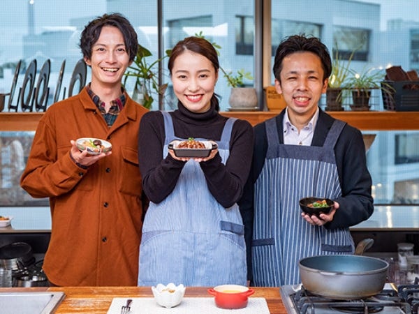 新しい惣菜を企画し,味を磨き品質を守る。ここは“食”のすべてに関われるフィールド。あなたのアイデアが全国のオフィスに届く瞬間を一緒に味わおう