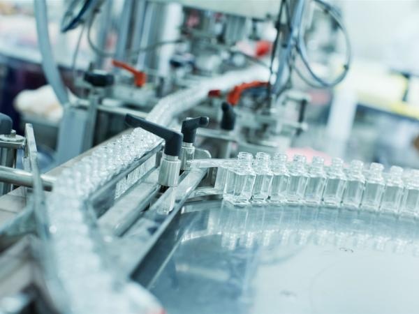 化粧品製造スタッフ