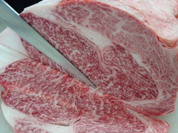 お肉屋さんでの事務スタッフ募集！未経験歓迎◎