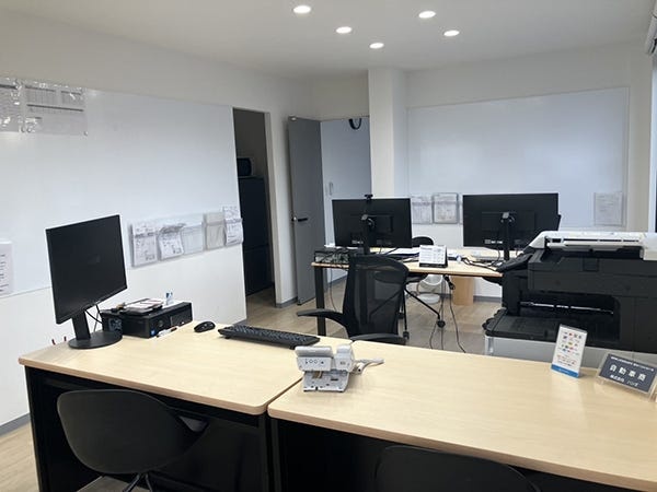 急な早退や休みも、遠慮なく相談してOK。子育てに理解のある"お互いさま"の風土だから、いざという時にも気兼ねなく仲間を頼ることができます。