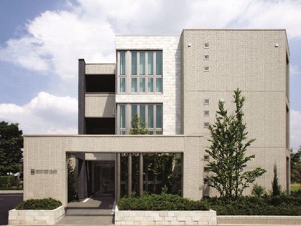 自社製品のボールトランスファー。いろいろな工場の搬送ラインで活躍しています。