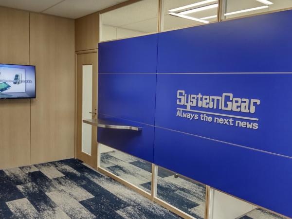 10月15日に移転した新しいオフィスで働いていただきます♪