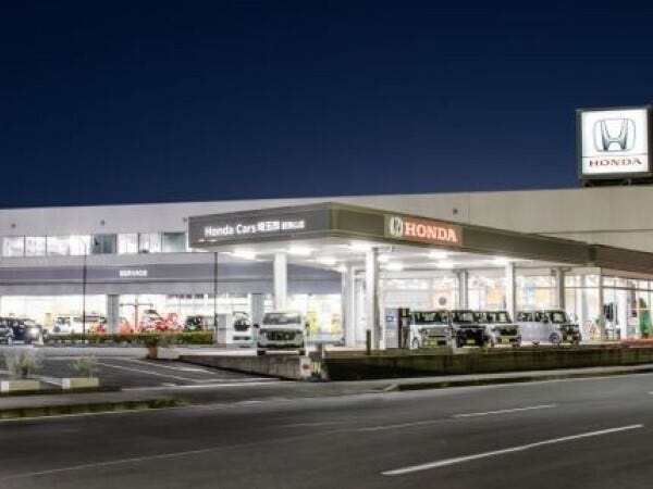 ショールームスタッフ・正社員（普通自動車運転免許・AT限定可）