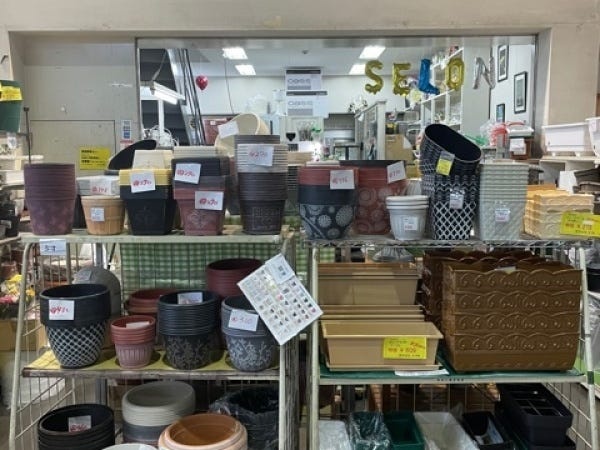 勤務地のセロン大田店です。