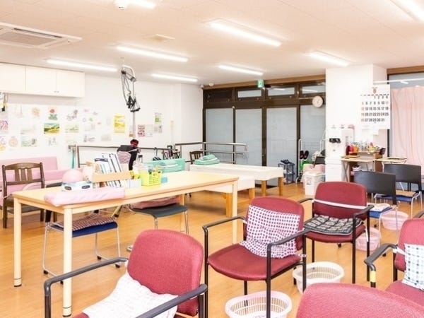 デイサービス送迎ドライバー｜未経験歓迎｜普通免許OK