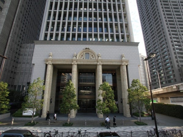 本社が入る中之島ダイビルはビジネス街にあり通勤便利です！