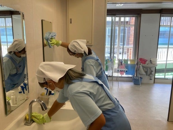 清掃・施設内の清掃スタッフ（子育てが落ち着いた方）
