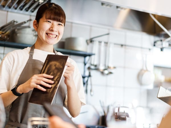 ホールスタッフ・イタリアンレストランホールスタッフ