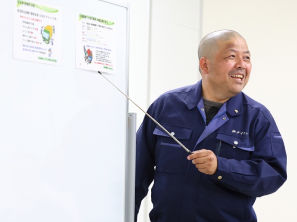 初めての仕事は緊張しますよね。「どんな先輩がいるんだろう…？」と気になる方は、ぜひ見学にいらしてください。