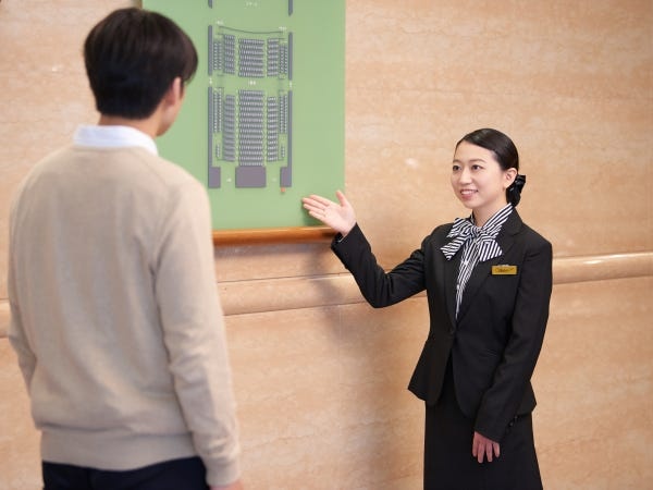 劇場案内スタッフ（レセプショニスト）募集｜未経験者歓迎