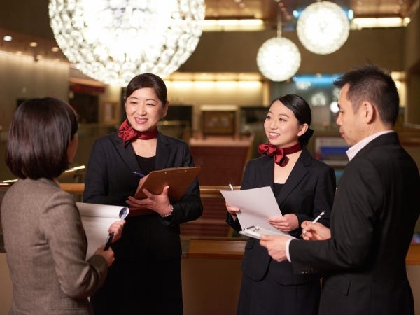 劇場案内スタッフ（レセプショニスト）募集｜未経験者歓迎