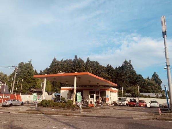 今市インターを降りてすぐのENEOSです！