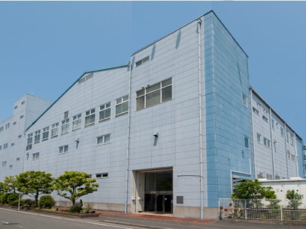 お勤めして頂く社屋です！駅から徒歩3分程度です！