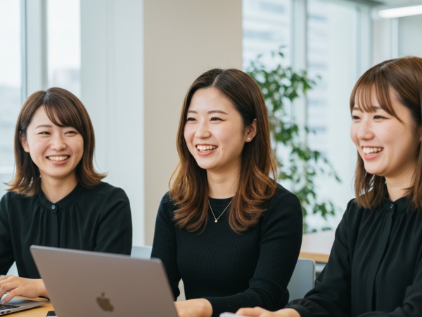 充実の研修制度あり！同時期に入社したメンバーとは一緒に研修を行うことも！研修で仲良くなるメンバーも多くいます！