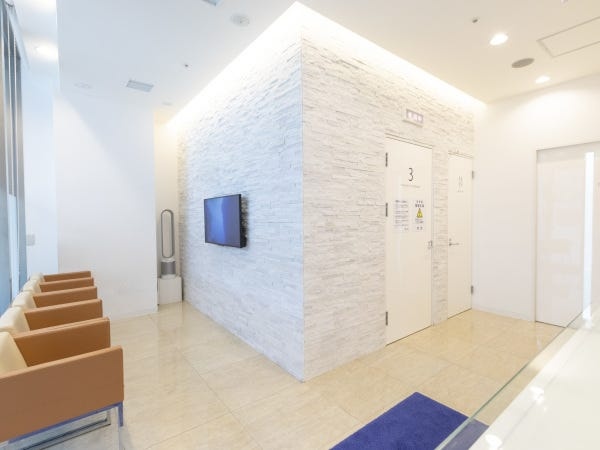 受付から院内を