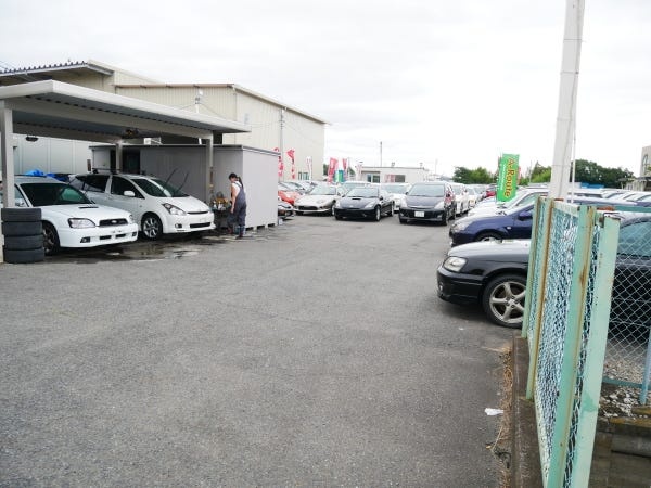 中古車クリーニングスタッフ募集！未経験歓迎、車好き歓迎