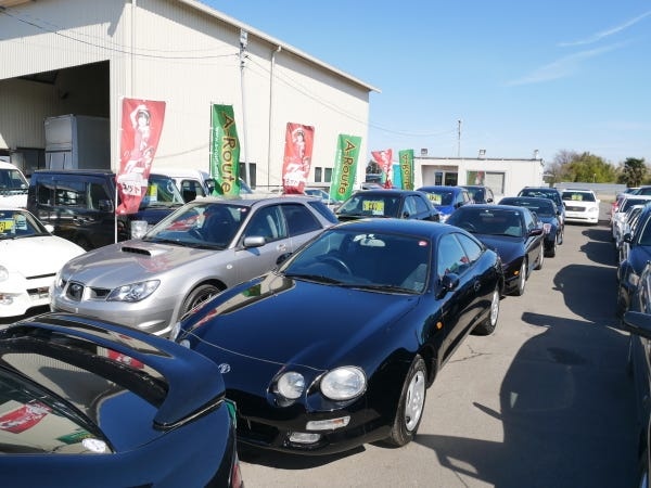 中古車クリーニングスタッフ募集！未経験歓迎、車好き歓迎